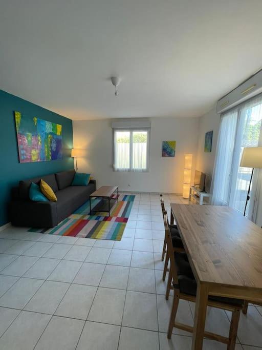 Maisonette Parking Prive Gratuit Doue-la-Fontaine Exterior photo